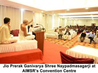  Jain Guru Jio Prerak Ganivarya Shree Naypadmasagarji